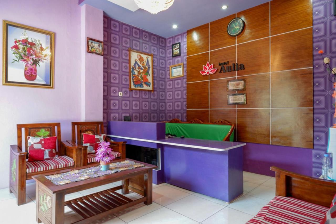 Reddoorz @ Hotel Aulia Majene מראה חיצוני תמונה