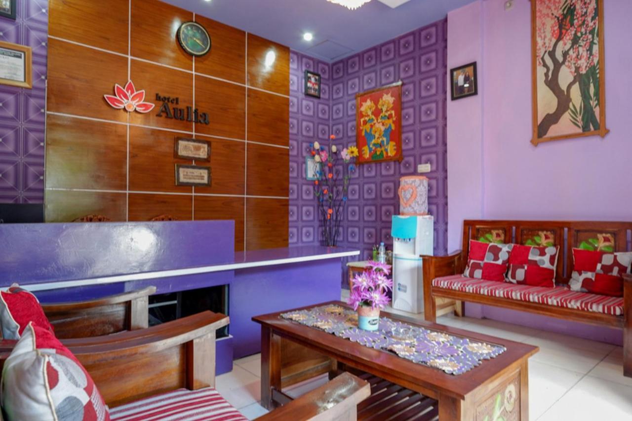 Reddoorz @ Hotel Aulia Majene מראה חיצוני תמונה